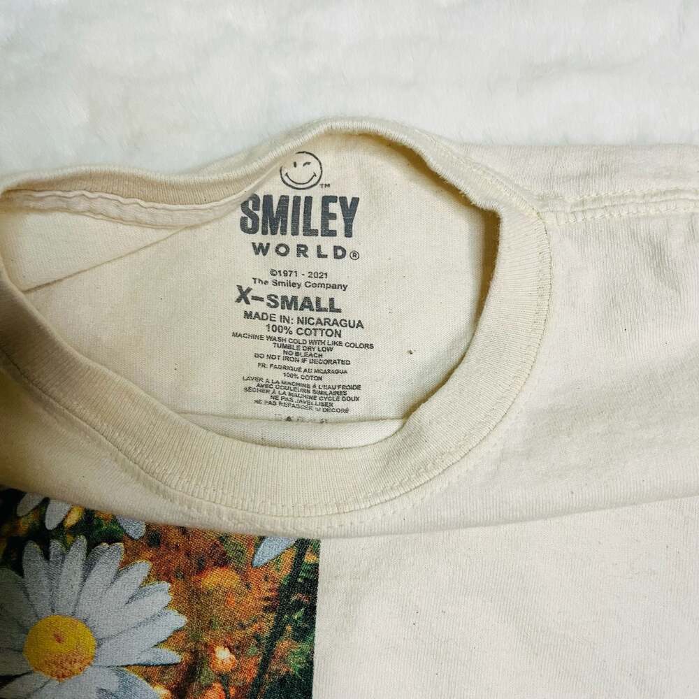 SmileyWorld Dream The Day Away Graphic Crop T-Shirt XS - Picture 2 of 5